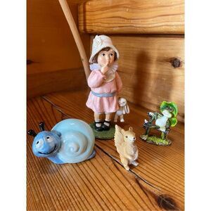 Easter Greeting Girl and Animal Friends